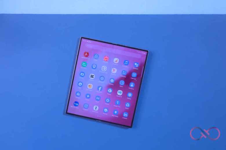 Samsung Galaxy Z Fold 6 Review: Slim, Smart, and Still Learning