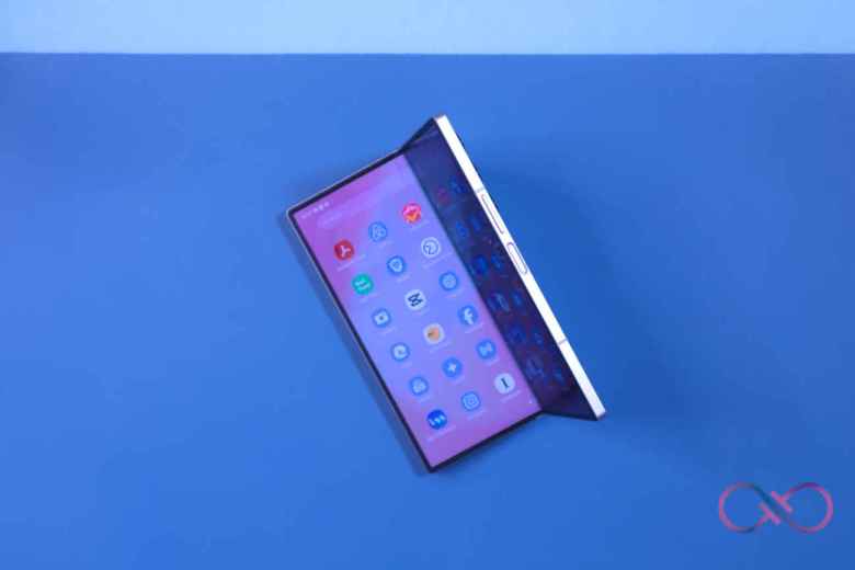 Samsung Galaxy Z Fold 6 Review: Slim, Smart, and Still Learning