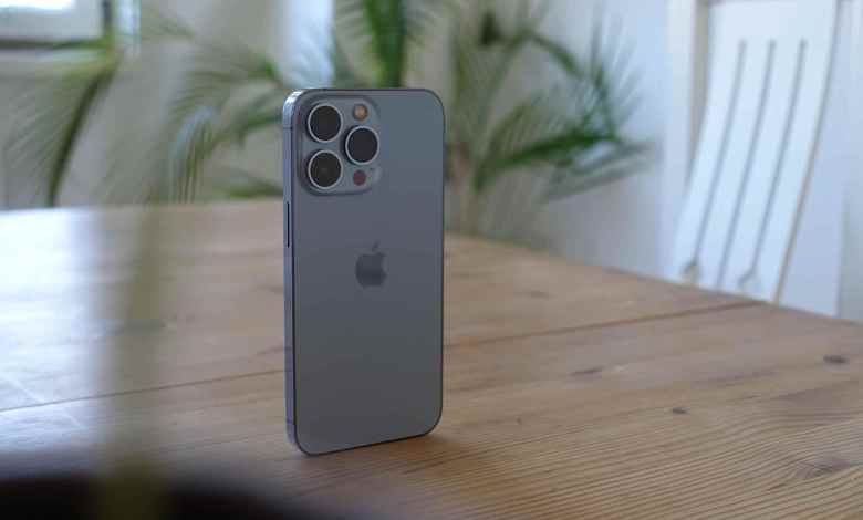 Apple Creates "Two-Tier" iPhone Experience with iOS 17.4 Update Apple RCS Top Reasons the iPhone is really good for daily use